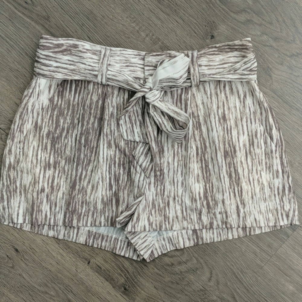 New without Tags - Alice and Olivia drapey shorts